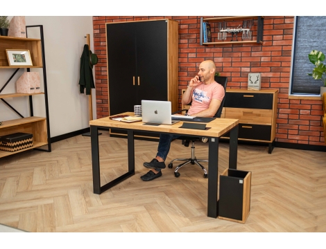 DEERHORN® Kancelářský stůl z dubového dřeva a černého kovu bez zástěny