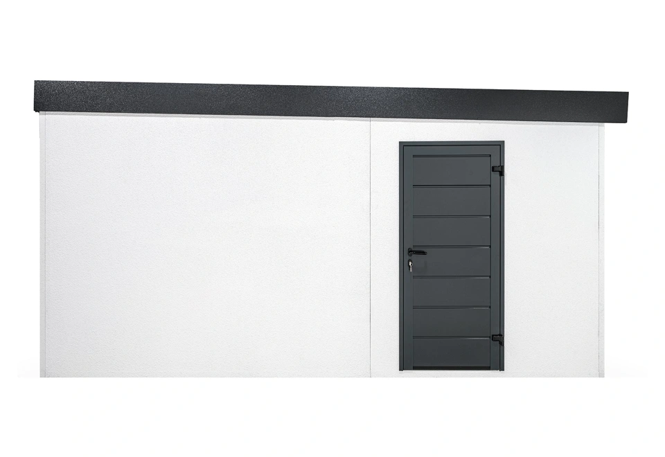 Montovaná garáž 5,8 x 4,98 m s bílou omítkou a atikou v antracitu, boční dveře.