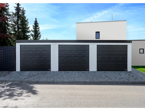 GARDEON® Garáž se třemi sekčními garážovými vraty Hörmann