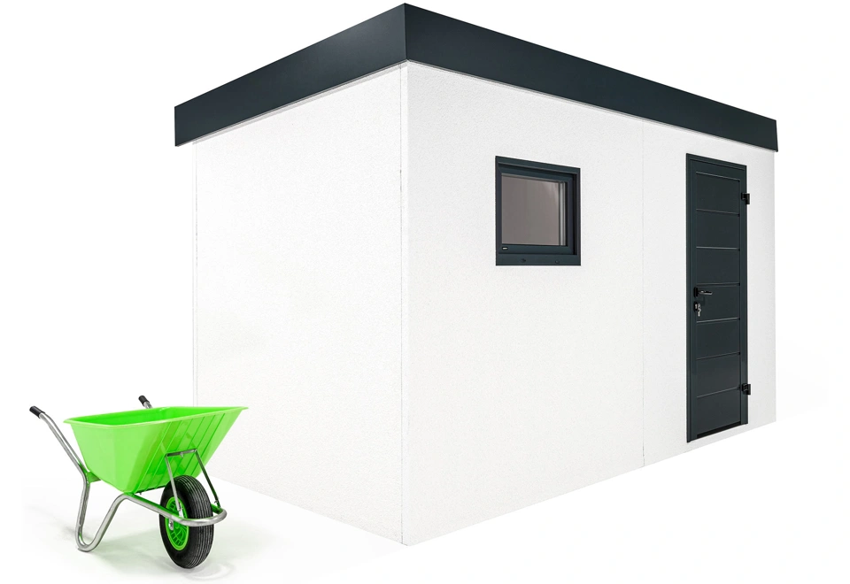 Profil zahradního domku 4 x 2 m s bílou omítkou, antracitovými doplňky, zateplenou střechou a jednokřídlými dveřmi.