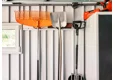Závěsný systém na zahradní náčiní v montovaném domku 4 x 3,5 m