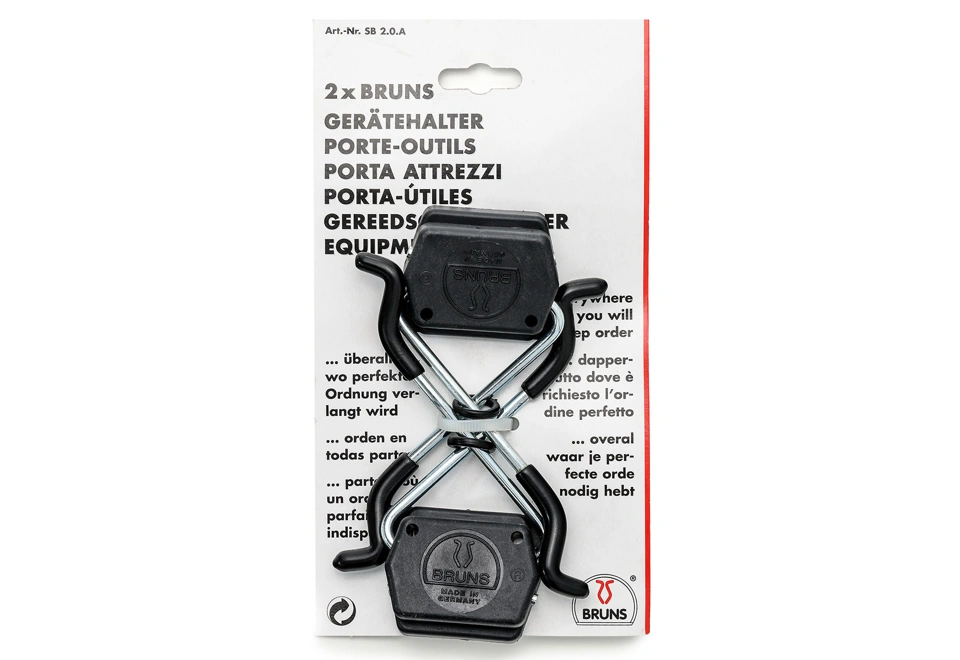 Balení nástěnných držáků na nářadí Bruns.