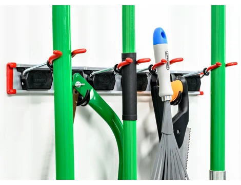 Závěsný systém na nářadí (4 držáky a 2 háčky)